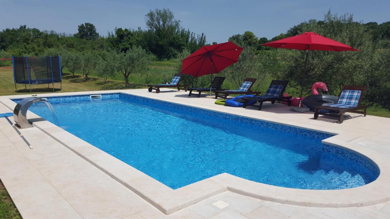 Villa Dorina Barban ภายนอก รูปภาพ