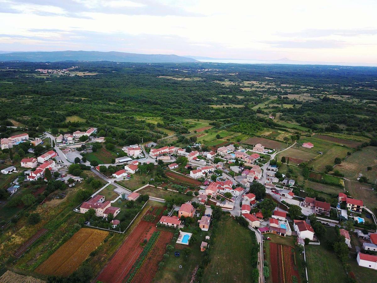 Villa Dorina Barban ภายนอก รูปภาพ